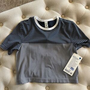 Lululemon Seemless Classic Fit Mariner Striped Tee